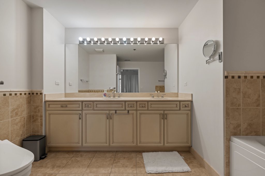 1525 South Sangamon Street, Unit 806 Chicago, IL 60608 - Photo 26 of 37