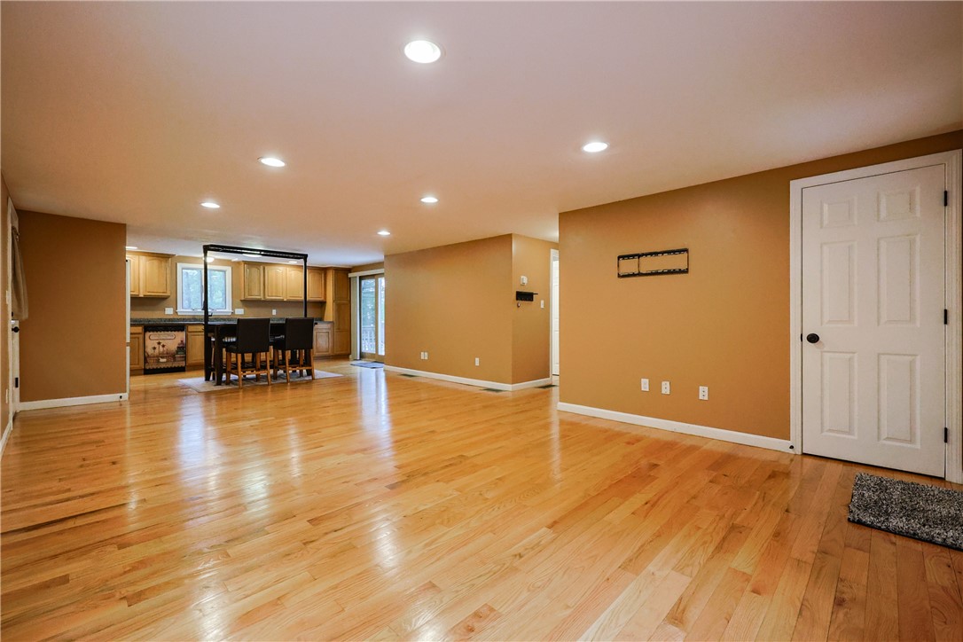 843 Bulgarmarsh Road Tiverton, RI 02878 - Photo 8 of 35