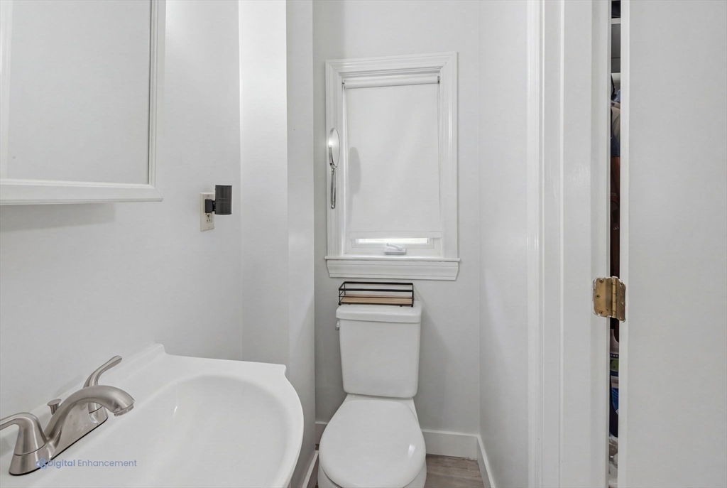 34 Cottage Street Watertown, MA 02472 - Photo 18 of 35