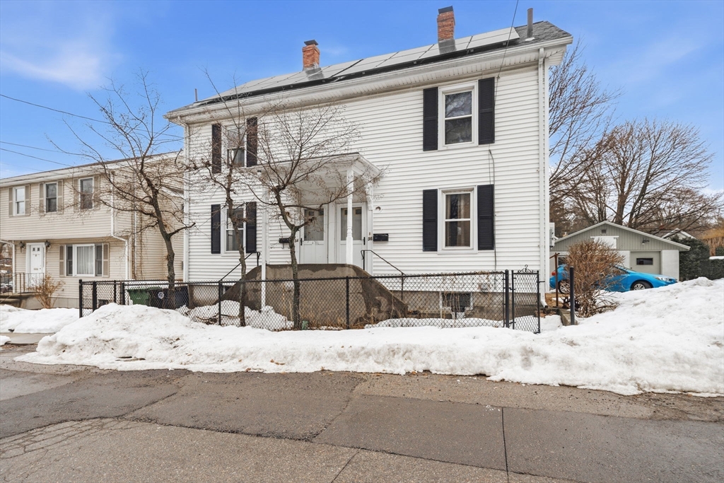 34 Cottage Street Watertown, MA 02472 - Photo 3 of 35