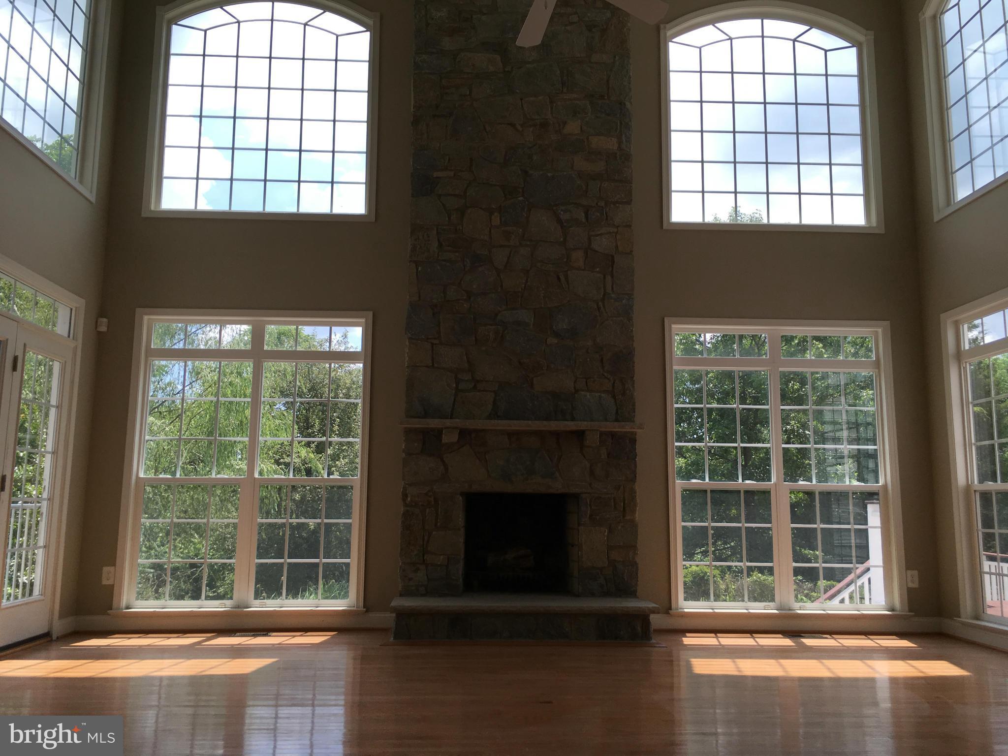 7830 Brink Road Laytonsville, MD 20882 - Photo 8 of 30 Family Room