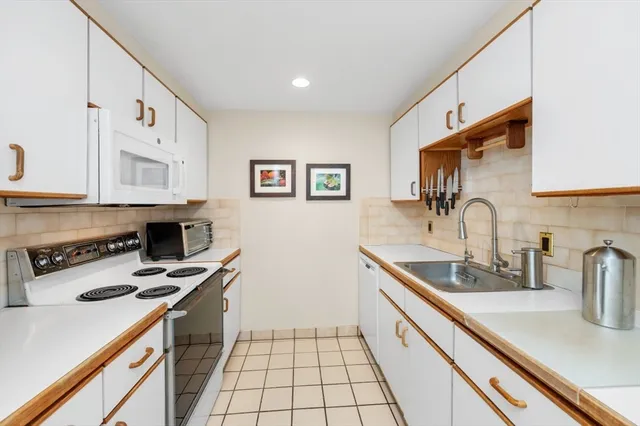 $579,000 | 50 Boatswains Way, Unit 306, Chelsea, MA 02150