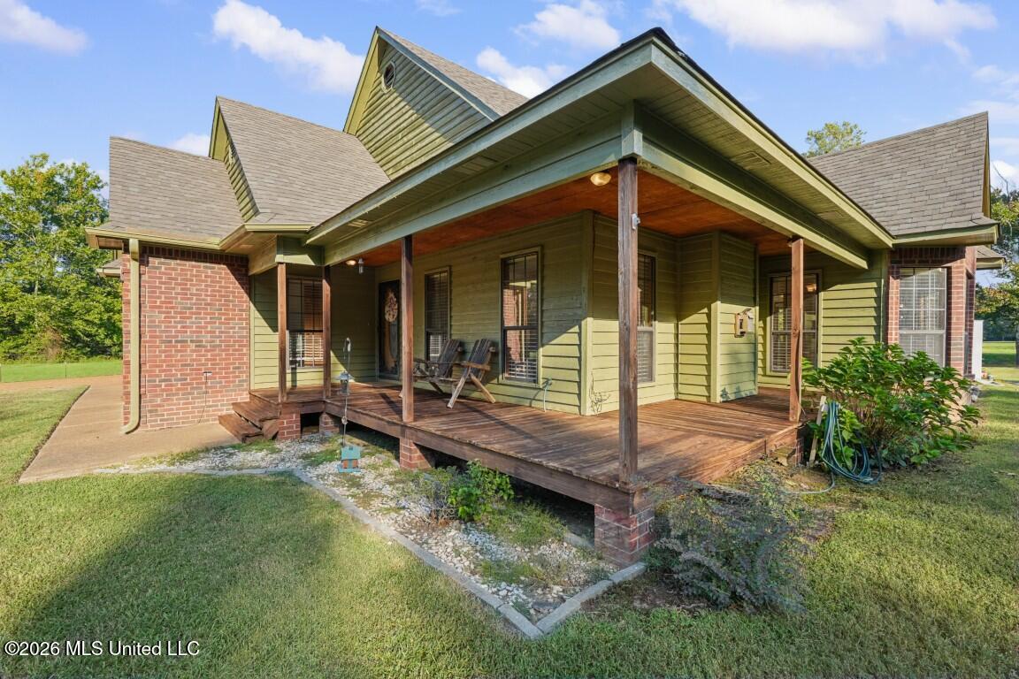 5450 Dean Road Lake Cormorant, MS 38641 - Photo 3 of 34 Front Porch
