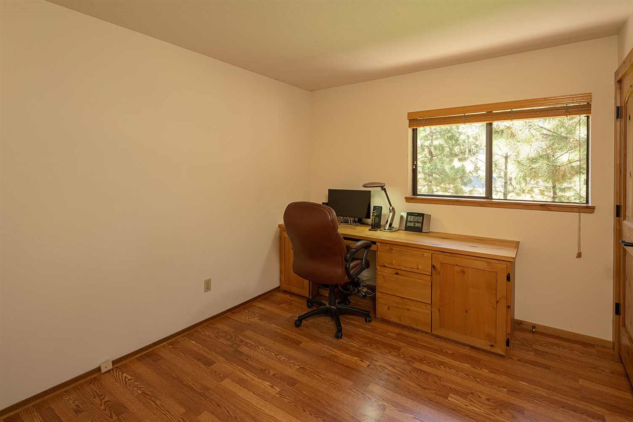 10249 Columbine Road Truckee, CA 96161 - Photo 9 of 21 Gallery Image 9