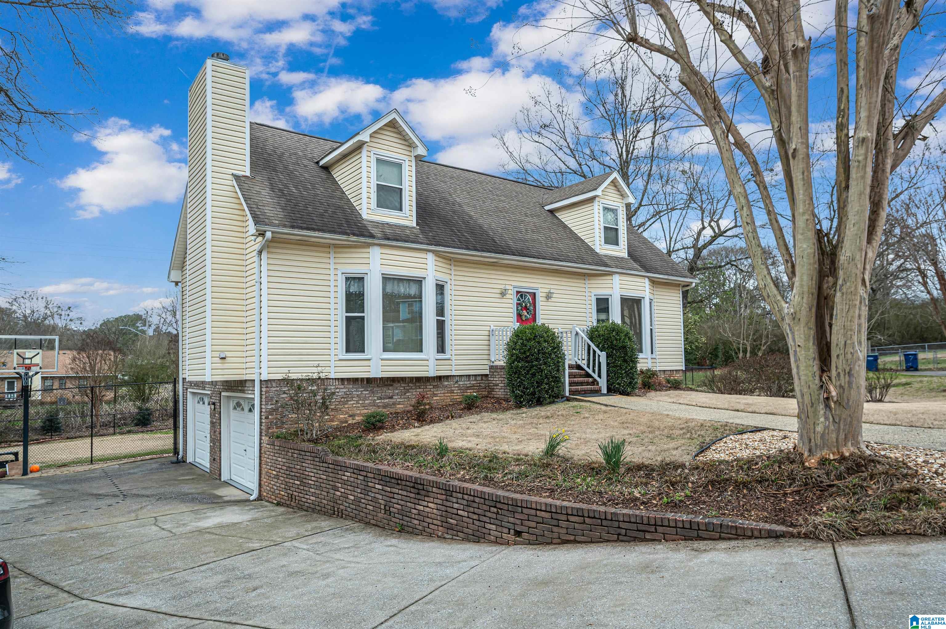 1005 10th Place Alabaster, AL 35007 - Photo 2 of 45