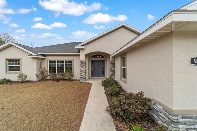 $419,900 | 9343 Southeast 108th Place, Belleview, FL 34420