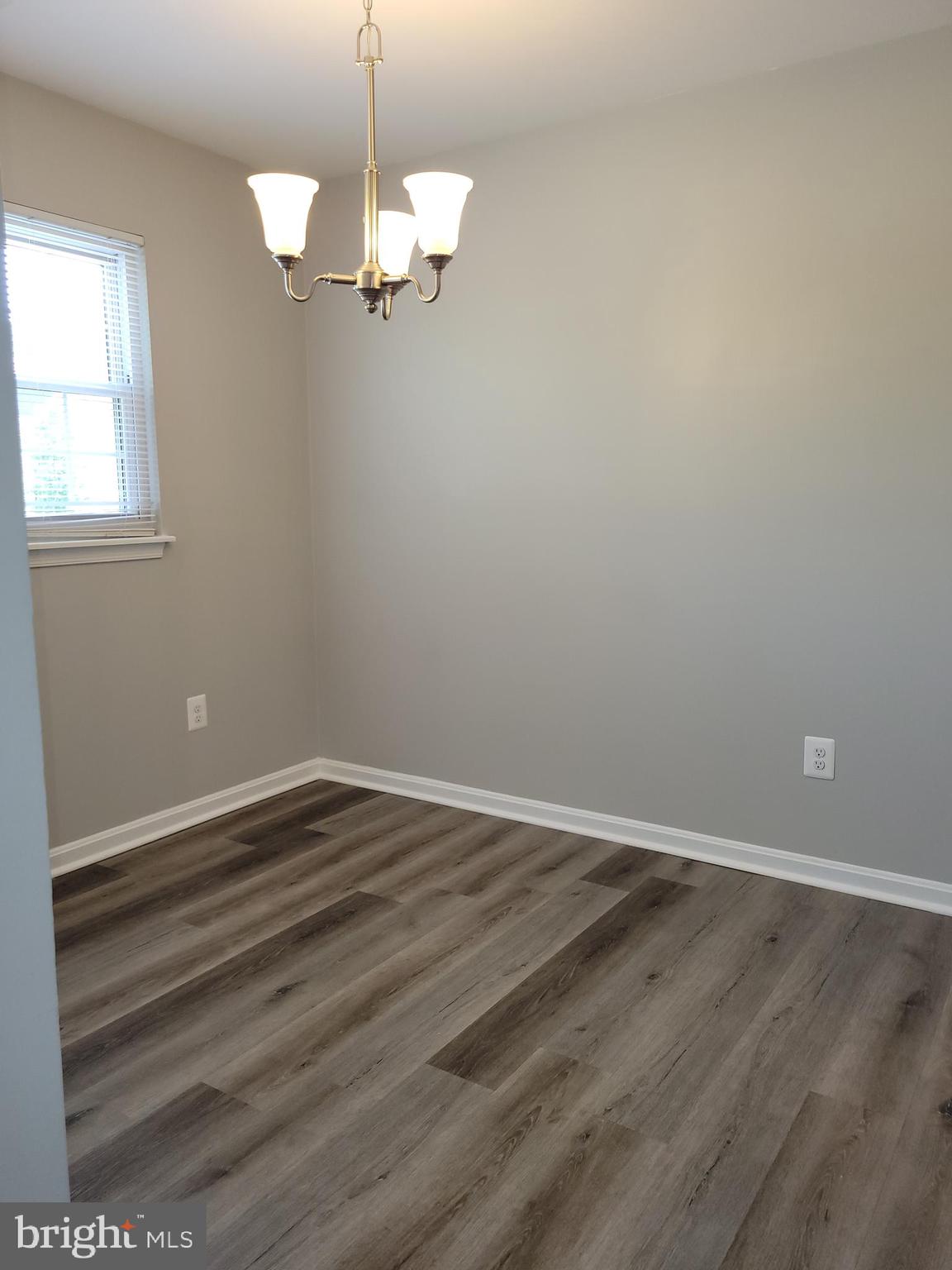 8360 Montgomery Run Road, Unit H Ellicott City, MD 21043 - Photo 7 of 28 Dining Room