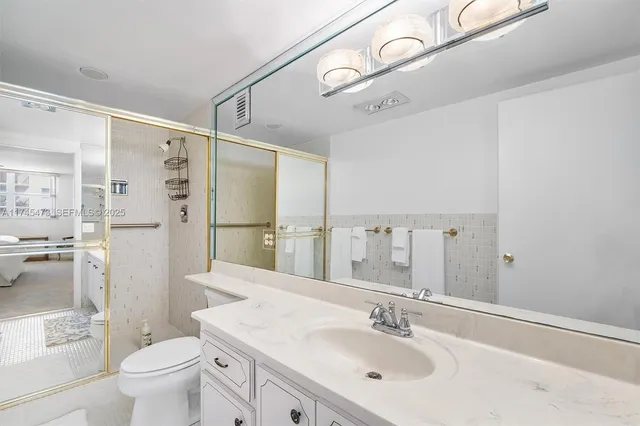 $450,000 | 1601 South Ocean Drive, Unit 1101, Hollywood, FL 33019