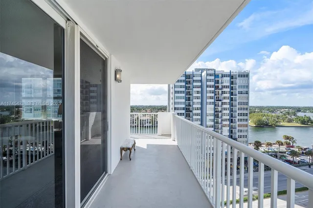 $450,000 | 1601 South Ocean Drive, Unit 1101, Hollywood, FL 33019