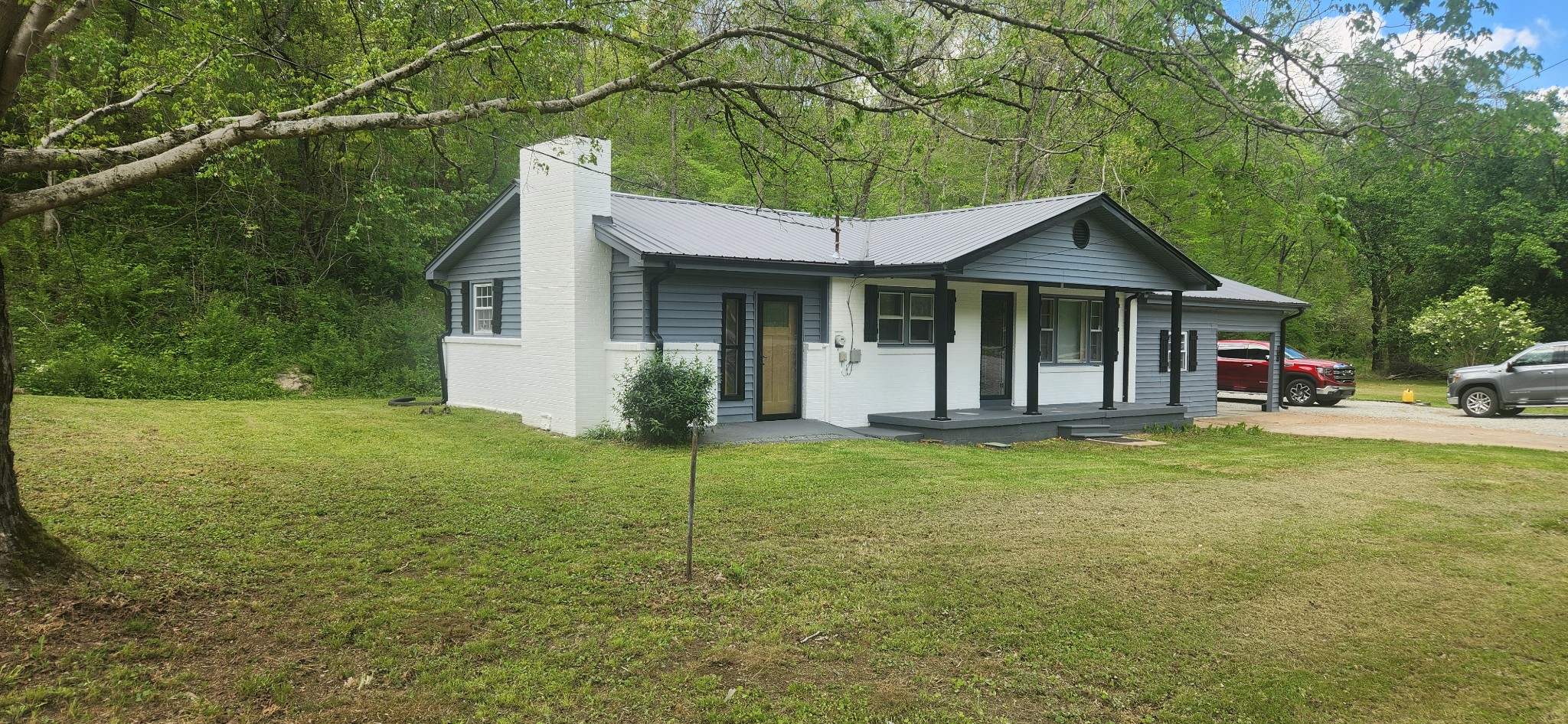 706 Highway 100 Centerville, TN 37033 - Photo 2 of 20