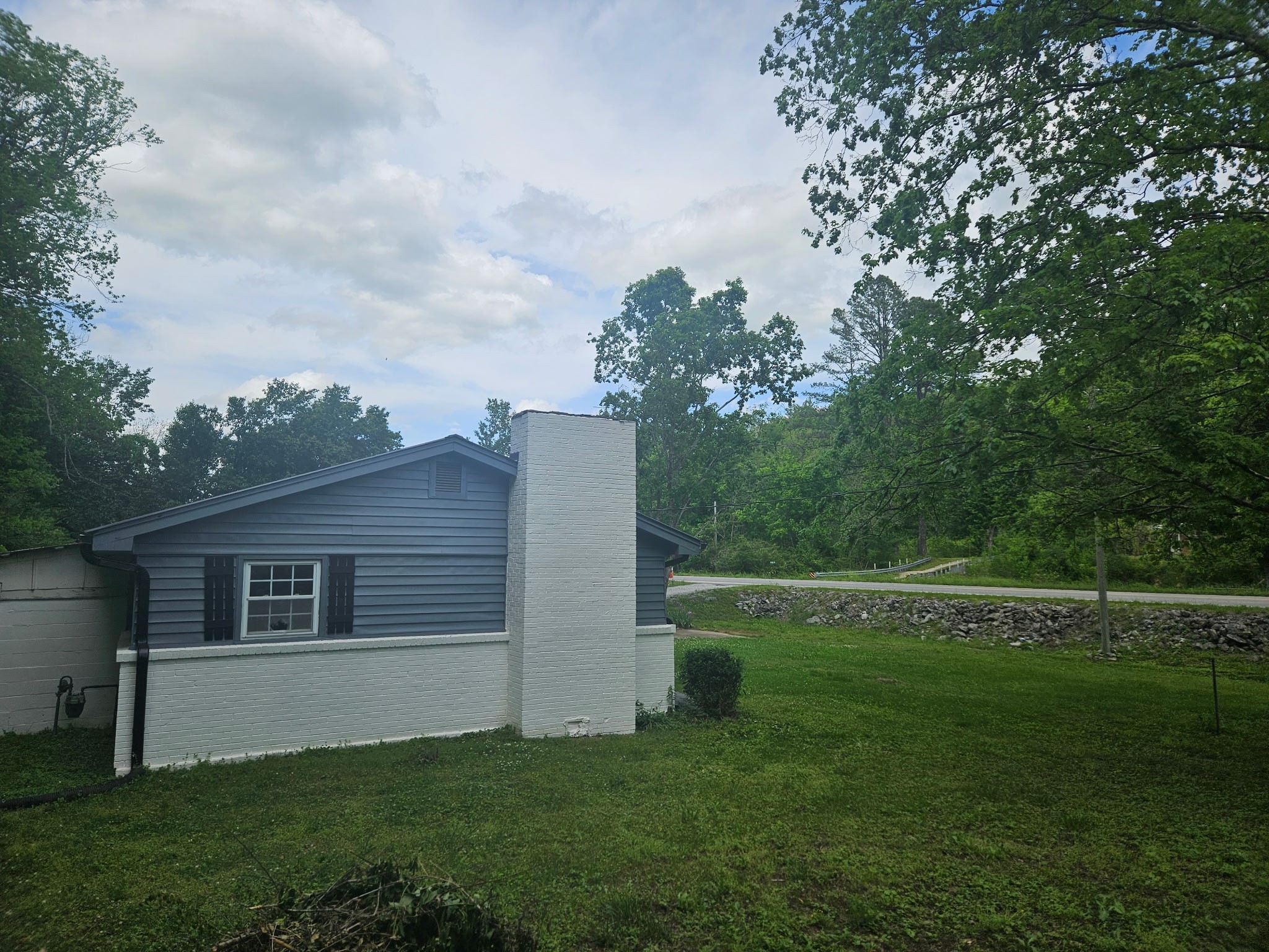 706 Highway 100 Centerville, TN 37033 - Photo 3 of 20