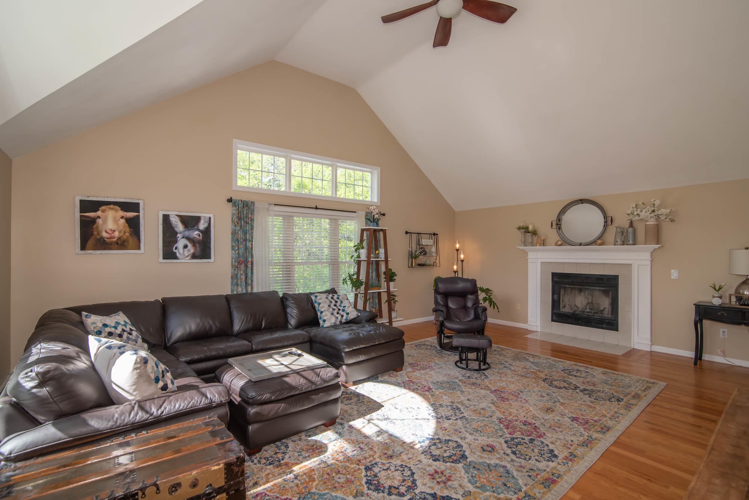 14 Redwood Road Salem, NH 03079 - Photo 17 of 40