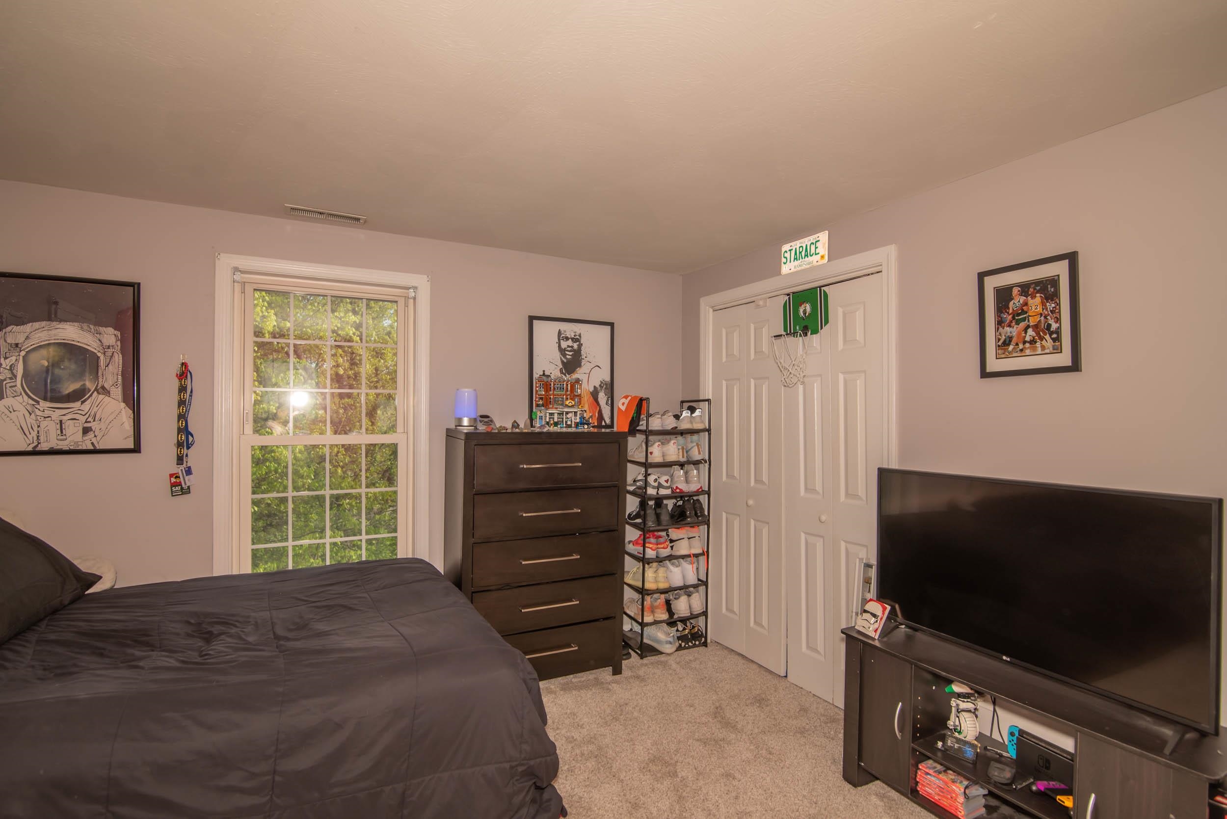 14 Redwood Road Salem, NH 03079 - Photo 33 of 40