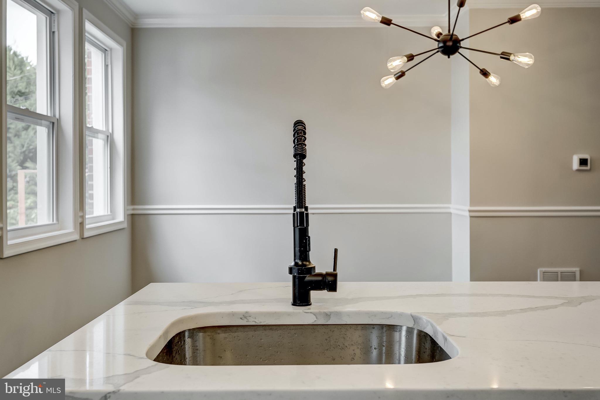 1656 Shadyside Road Baltimore, MD 21218 - Photo 11 of 48 Gallery Image 11