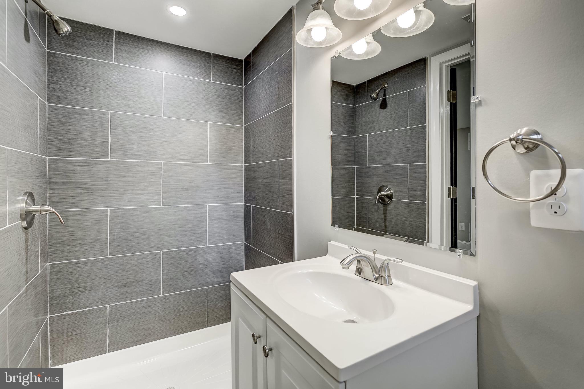 1656 Shadyside Road Baltimore, MD 21218 - Photo 29 of 48 Gallery Image 29