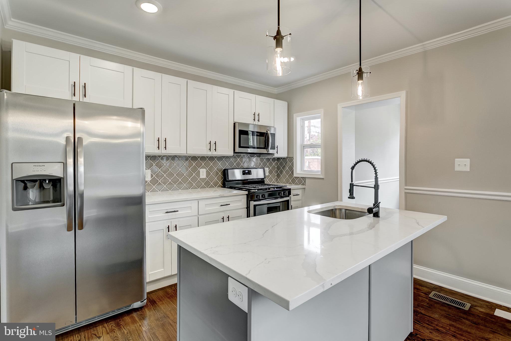 1656 Shadyside Road Baltimore, MD 21218 - Photo 4 of 48 Gallery Image 4