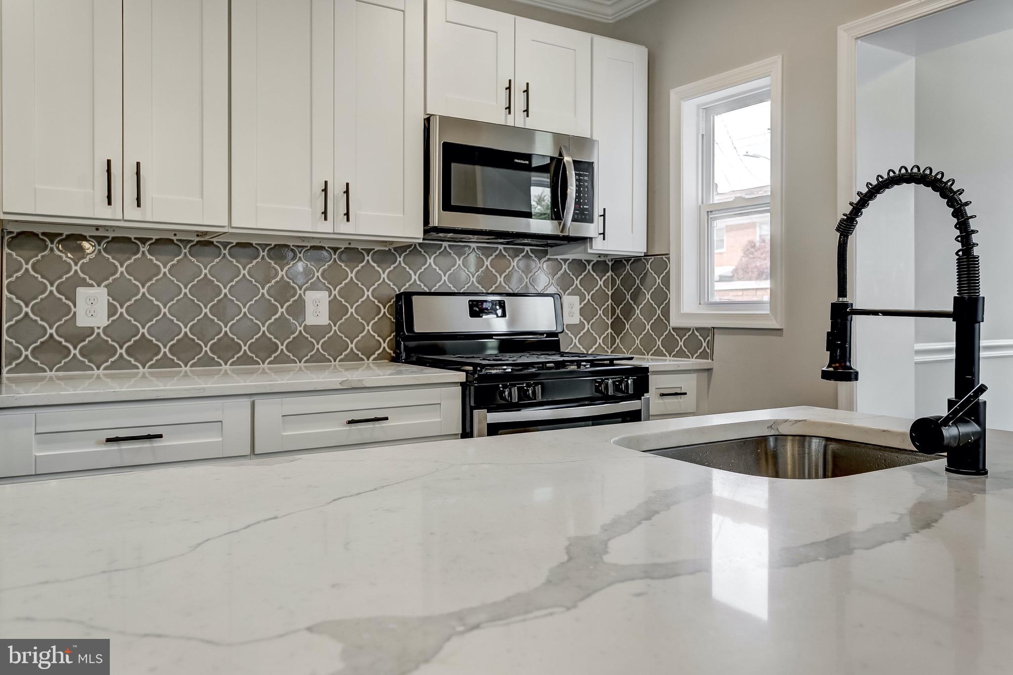 1656 Shadyside Road Baltimore, MD 21218 - Photo 9 of 48 Gallery Image 9