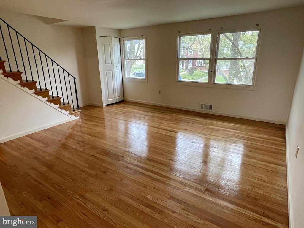 6415 Falkirk Road Baltimore, MD 21239 - Photo 19 of 36