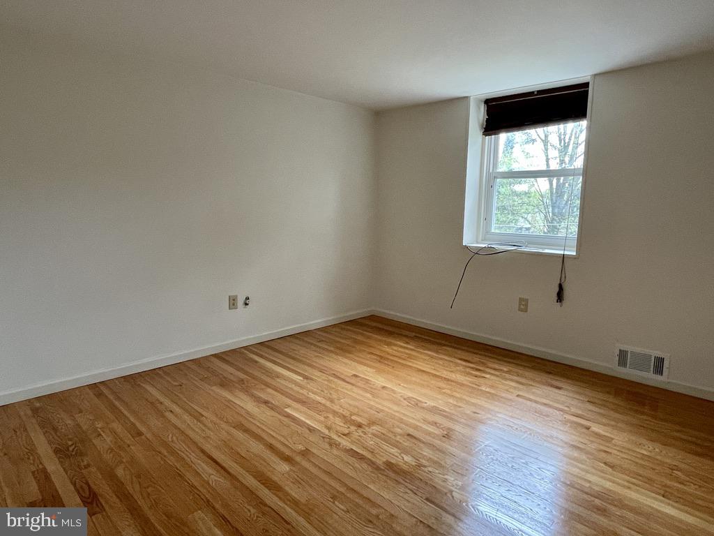 6415 Falkirk Road Baltimore, MD 21239 - Photo 26 of 36