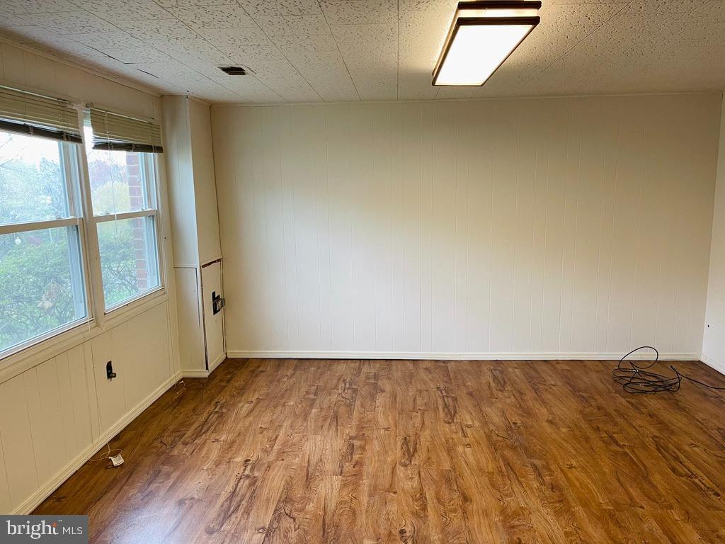 6415 Falkirk Road Baltimore, MD 21239 - Photo 32 of 36