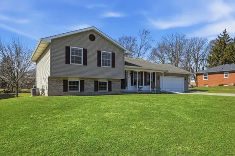 $299,900 | 5 Harmel Drive, Valparaiso, IN 46383
