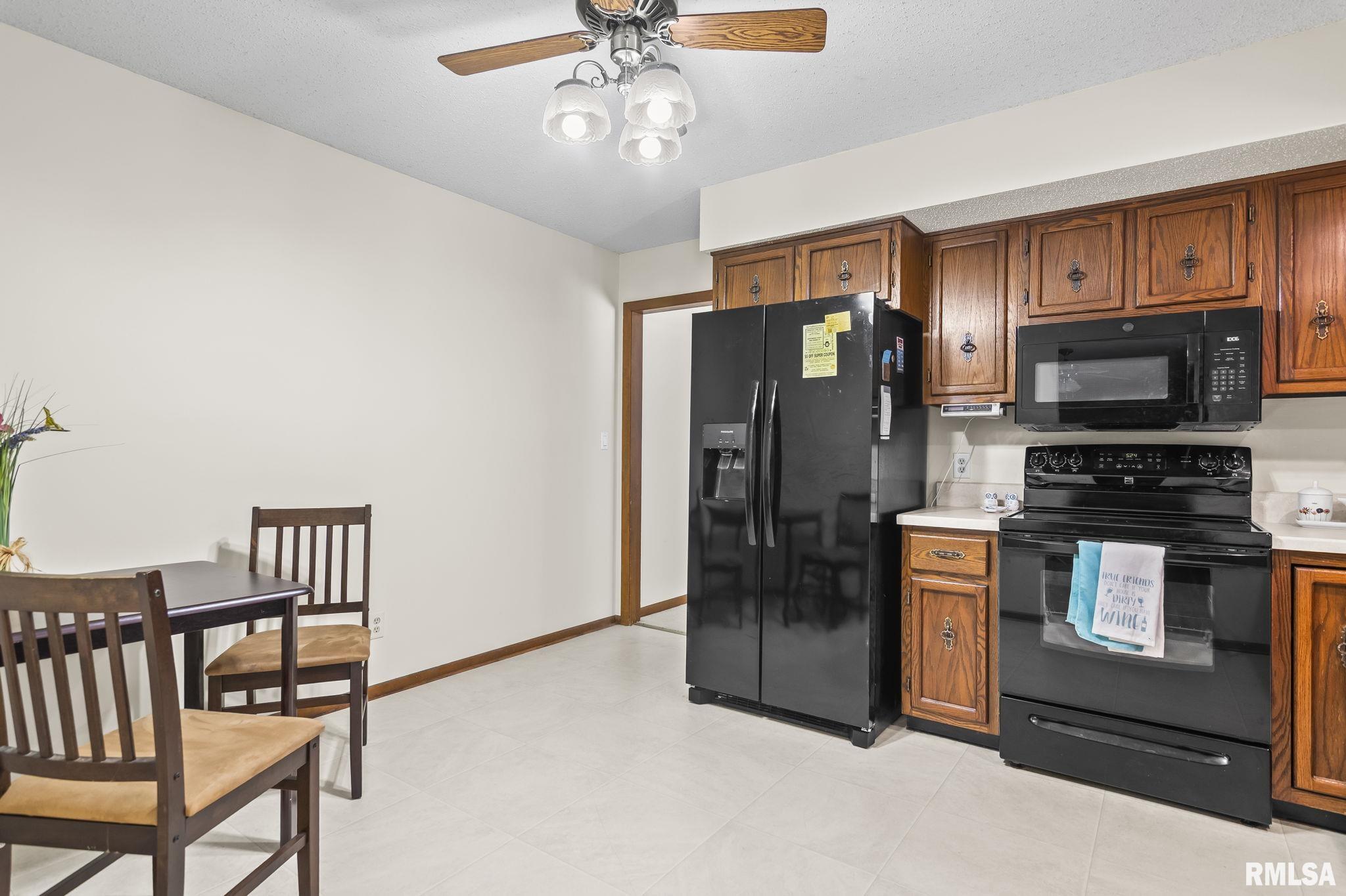 169 Bellerive Road Springfield, IL 62704 - Photo 12 of 32