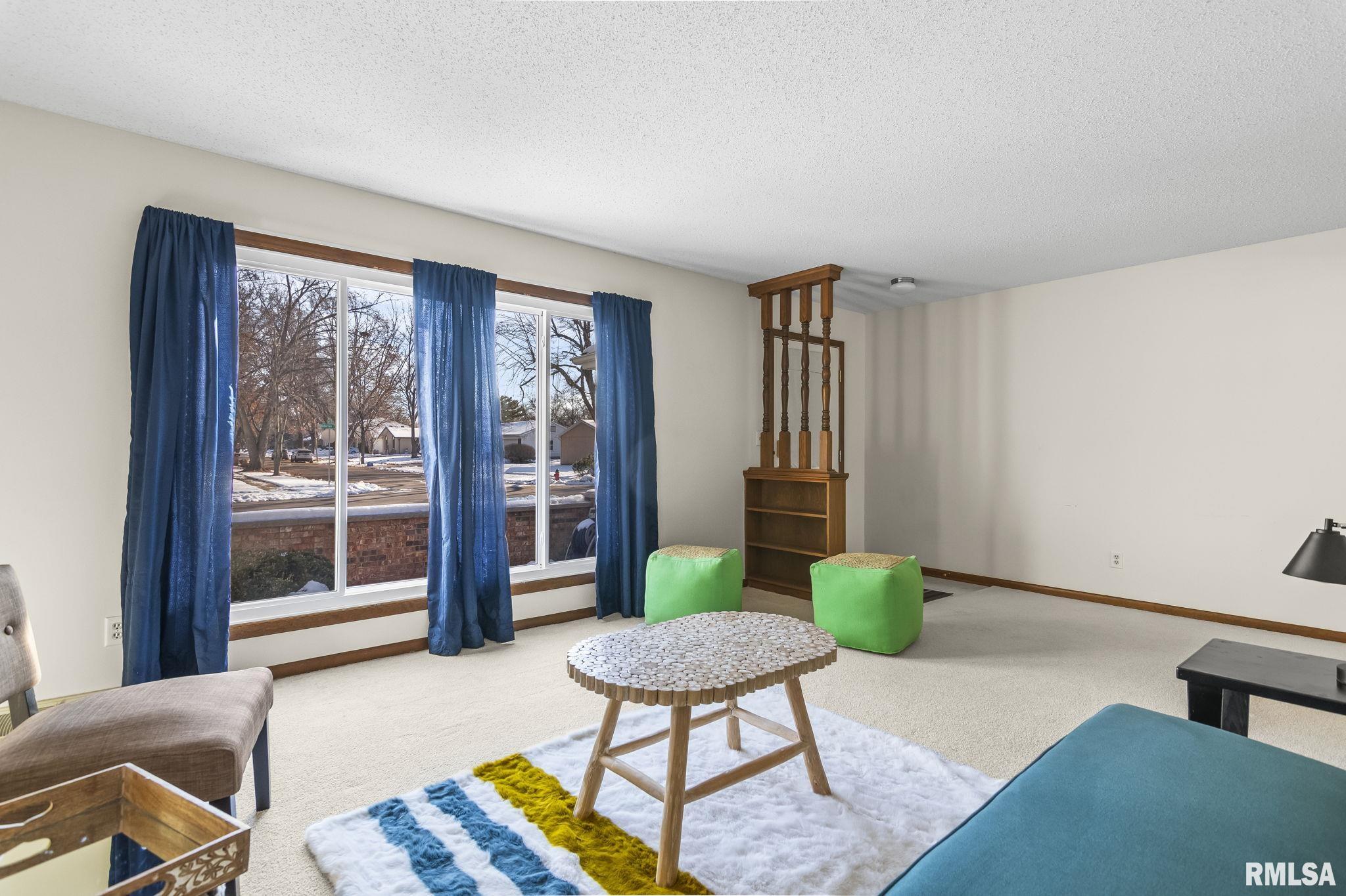 169 Bellerive Road Springfield, IL 62704 - Photo 3 of 32