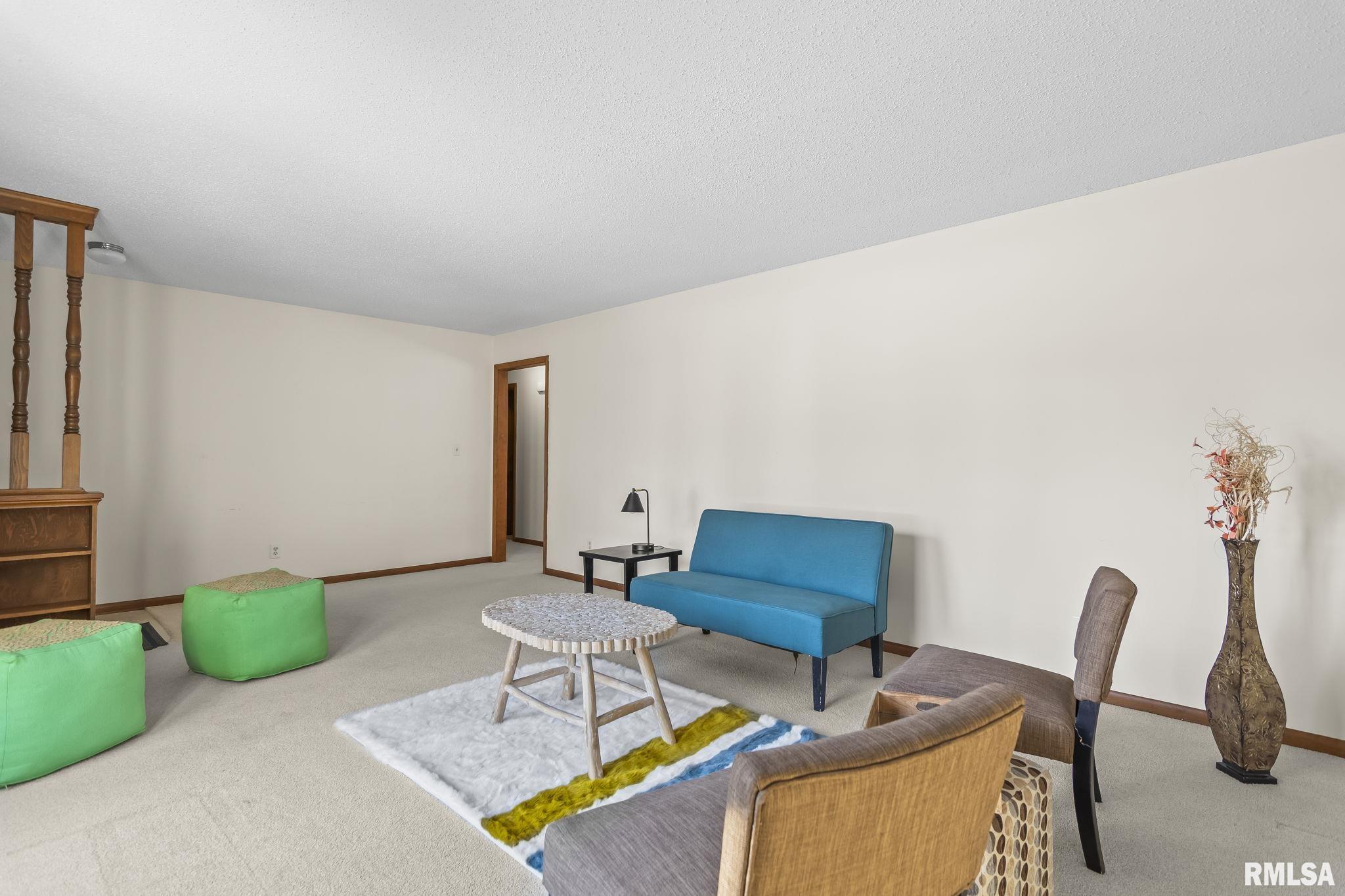 169 Bellerive Road Springfield, IL 62704 - Photo 4 of 32