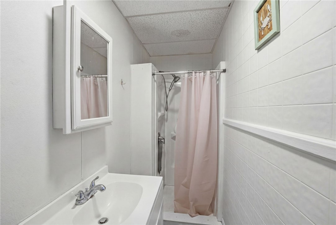 271 Coe Street Woonsocket, RI 02895 - Photo 14 of 18