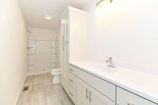 $442,900 | 310 North Trailview Court, Waterford, WI 53185