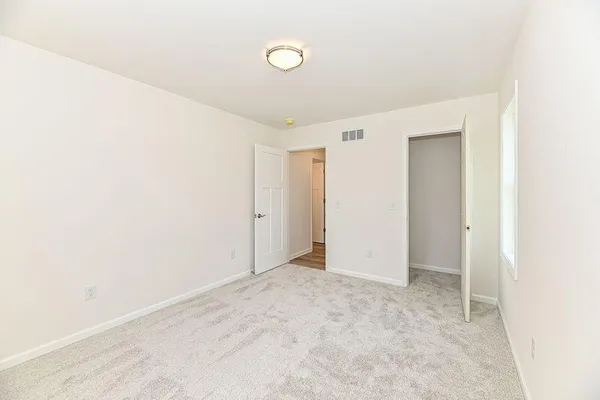 $442,900 | 310 North Trailview Court, Waterford, WI 53185