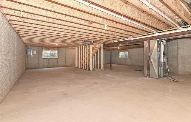 $442,900 | 310 North Trailview Court, Waterford, WI 53185