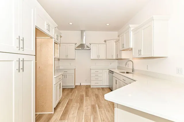 $442,900 | 310 North Trailview Court, Waterford, WI 53185