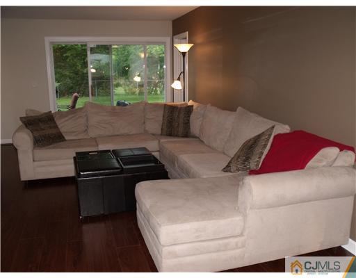108 New Road Kendall Park, NJ 08824 - Photo 11 of 25 Gallery Image 11