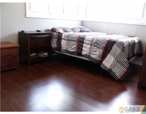108 New Road Kendall Park, NJ 08824 - Photo 18 of 25 Gallery Image 18