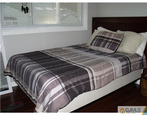108 New Road Kendall Park, NJ 08824 - Photo 20 of 25 Gallery Image 20