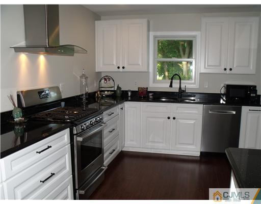 108 New Road Kendall Park, NJ 08824 - Photo 3 of 25 Gallery Image 3