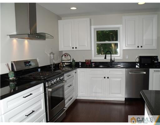 108 New Road Kendall Park, NJ 08824 - Photo 4 of 25 Gallery Image 4