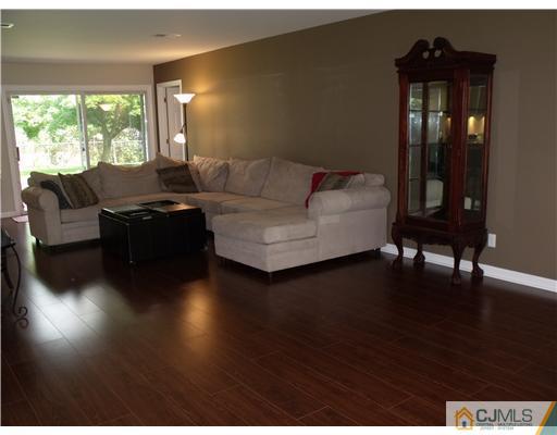 108 New Road Kendall Park, NJ 08824 - Photo 10 of 25 Gallery Image 10