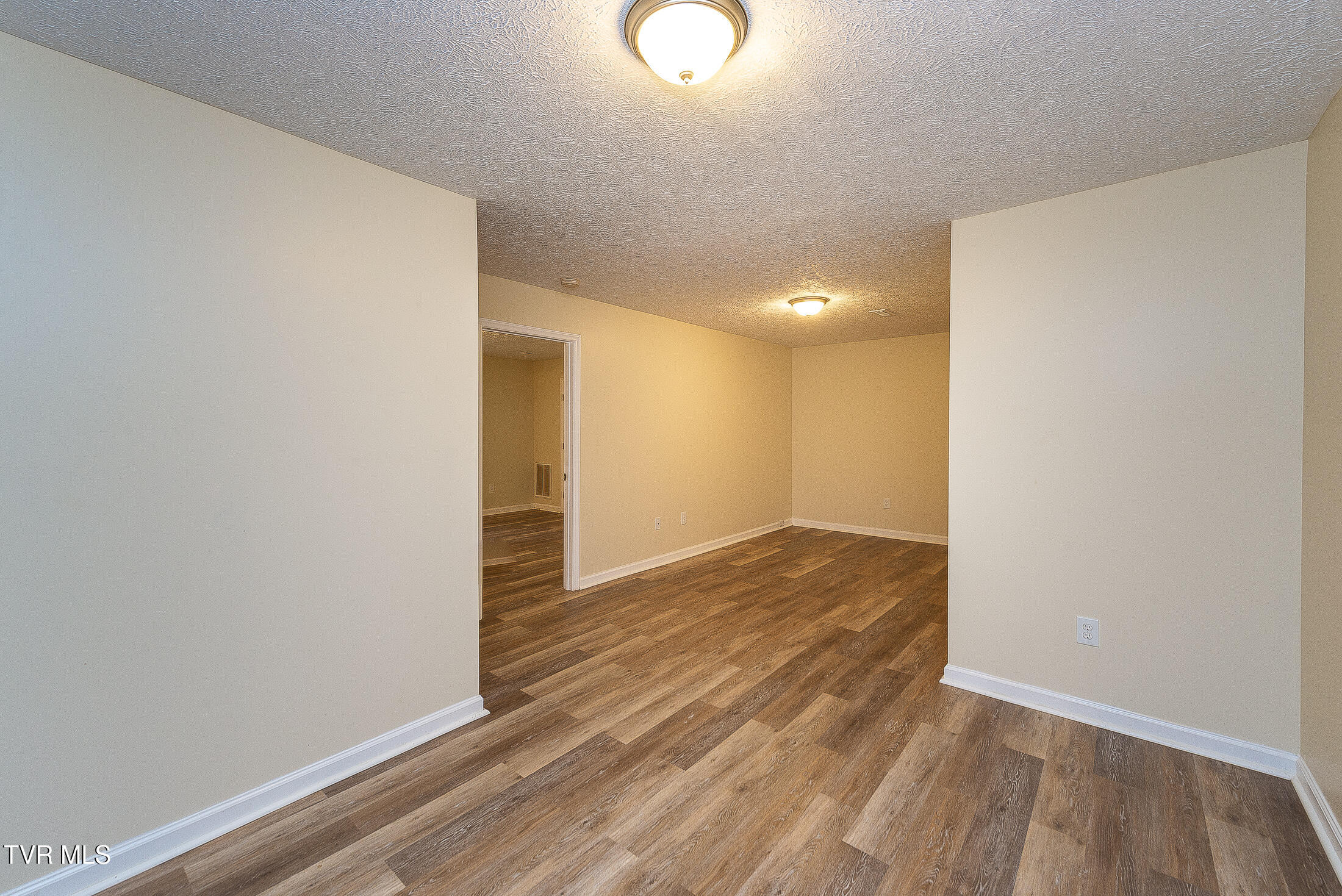 1921 Orleans Road Kingsport, TN 37665 - Photo 29 of 70 Den