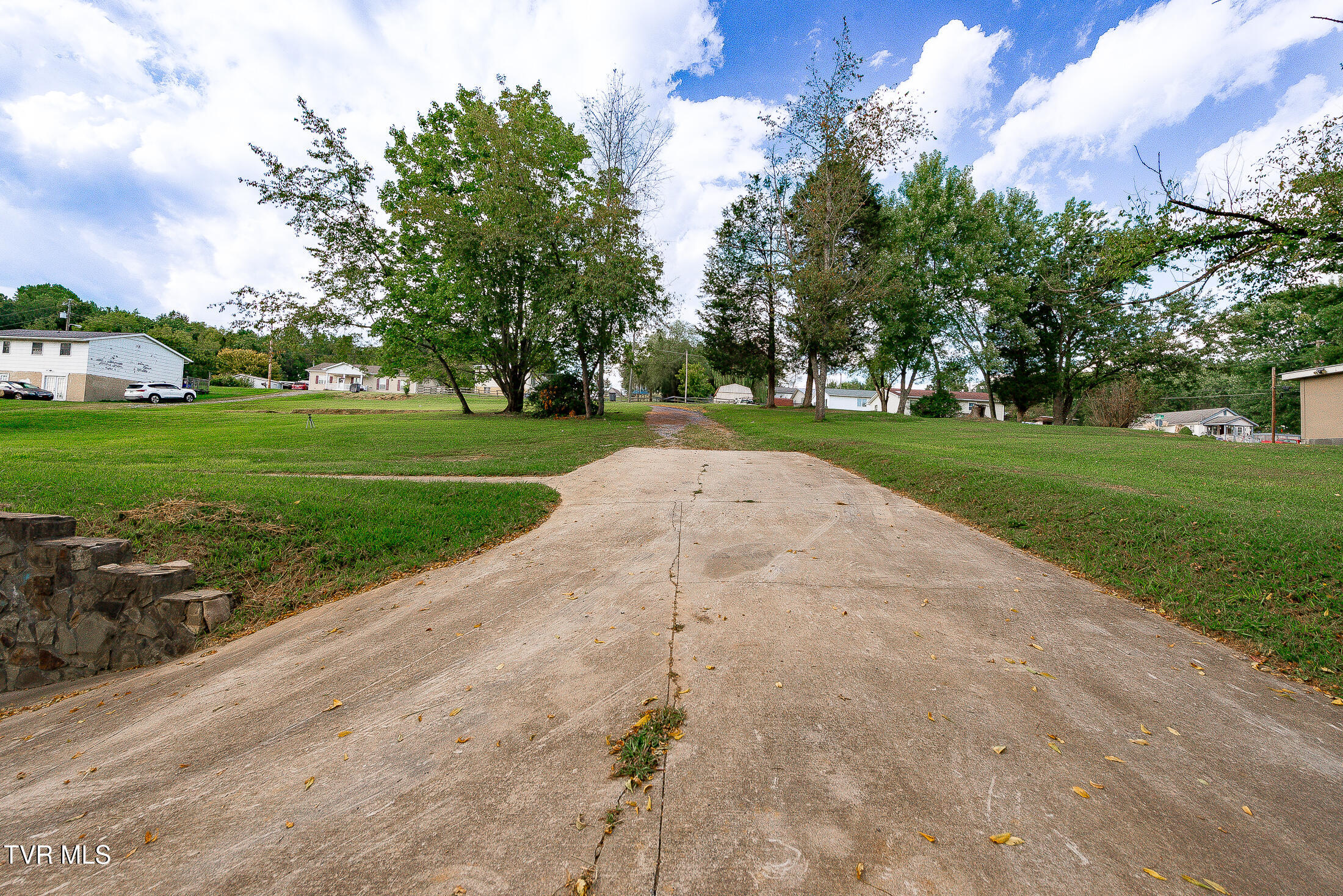 1921 Orleans Road Kingsport, TN 37665 - Photo 52 of 70 Driveway