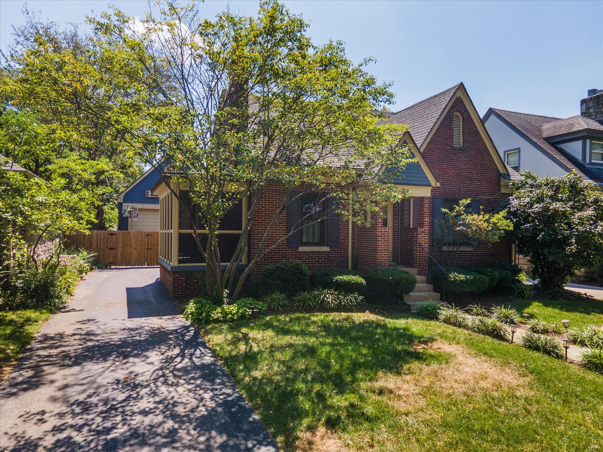 314 Dudley Road Lexington, KY 40502 - Photo 33 of 33 01-DJI_0068