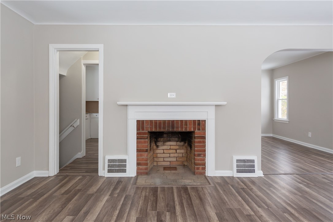 855 Nela View Road Cleveland Heights, OH 44112 - Photo 4 of 23