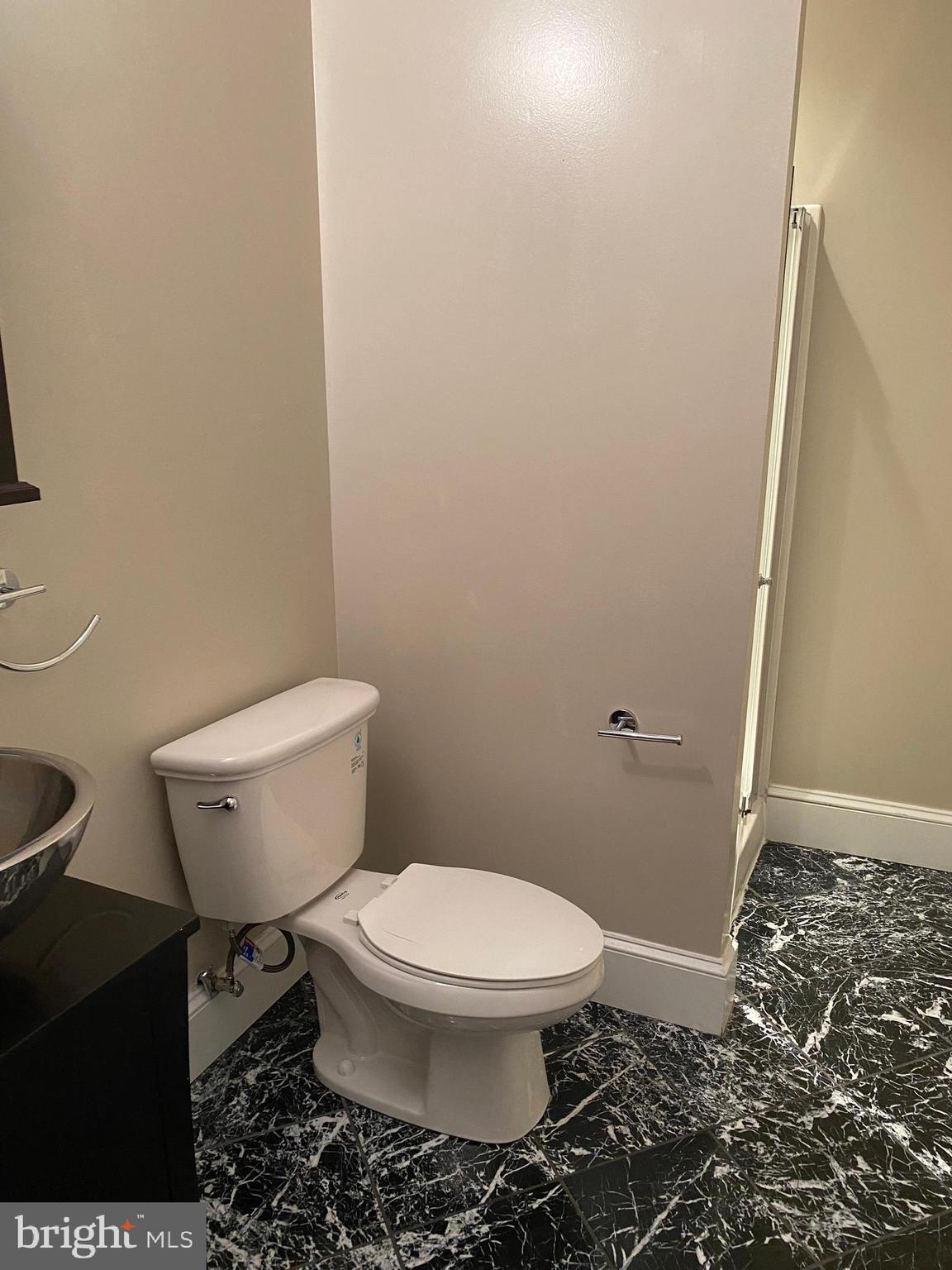 107 Annapolis Street, Unit A Annapolis, MD 21401 - Photo 14 of 16 Full Bath