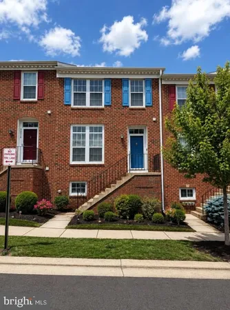 $700,000 | 42920 Needham Way, Ashburn, VA 20147