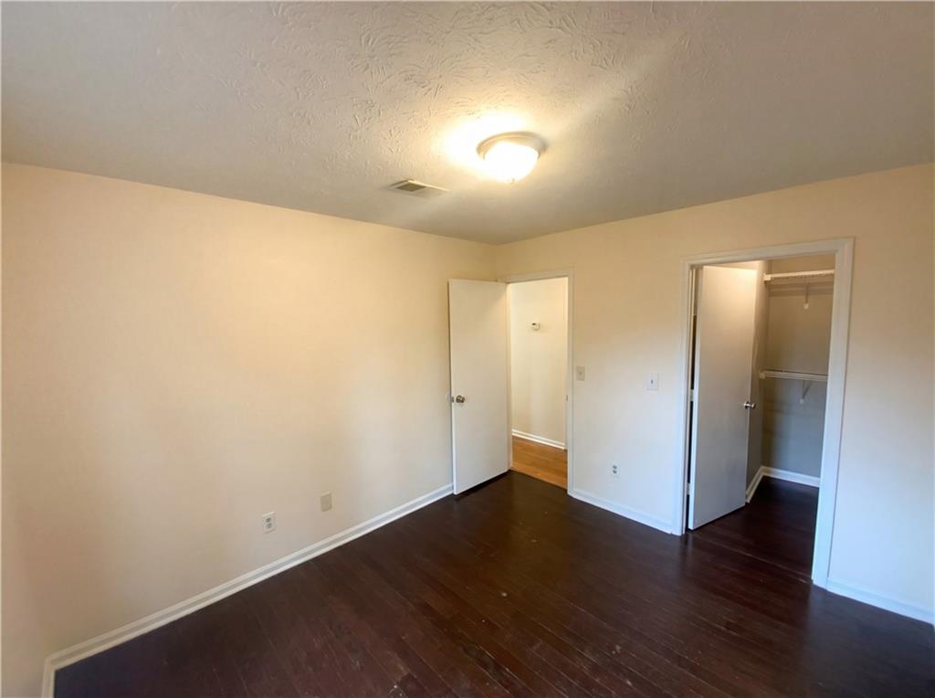 311 Quail Run Roswell, GA 30076 - Photo 4 of 17