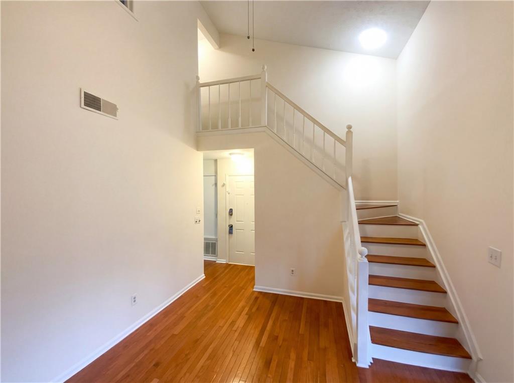 311 Quail Run Roswell, GA 30076 - Photo 7 of 17