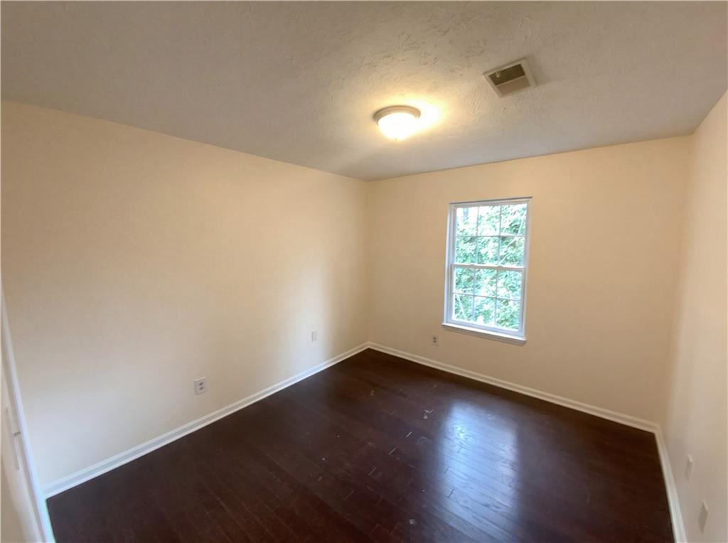 311 Quail Run Roswell, GA 30076 - Photo 10 of 17