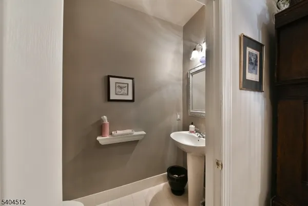 $875,000 | 617 Heath Court, Lambertville, NJ 08530