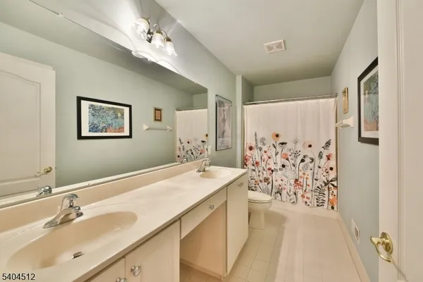 $875,000 | 617 Heath Court, Lambertville, NJ 08530